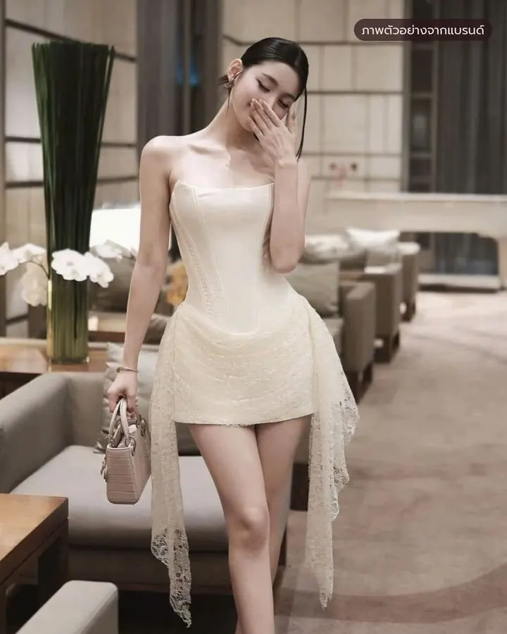 เดรสสั้นคอร์เซ็ตขาว ผ้าคลุมลูกไม้ รหัส SWT04 รูปที่ 2