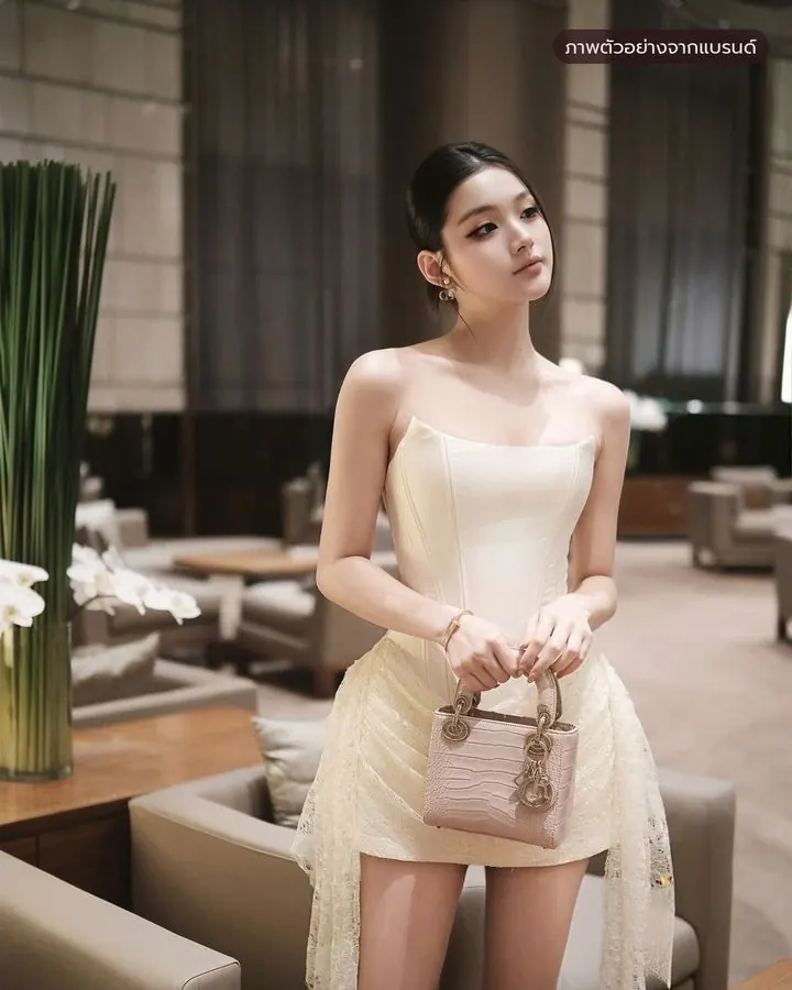 เดรสสั้นคอร์เซ็ตขาว ผ้าคลุมลูกไม้ รหัส SWT04 รูปที่ 3