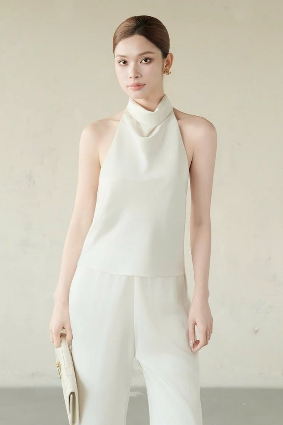 Soah · เสื้อคล้องคอสีครีม (เสื้ออย่างเดียว) รหัส SWT20 รูปที่ 4